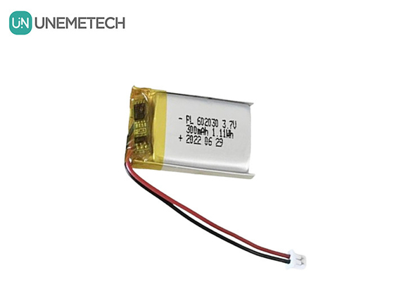 3.7V 300mAh แบตเตอรี่พอลิเมอร์ลิตยูมไอออนเพรสติกที่สามารถชาร์จได้ 602030 สําหรับ GPS Tracker