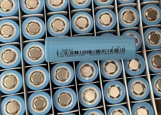 2500mAh 3.7V แม็กซ์ 6A เติมแบบต่อเนื่อง แบตเตอรี่ลิตยูไอออนกระบอก 18650 INR18650-25P